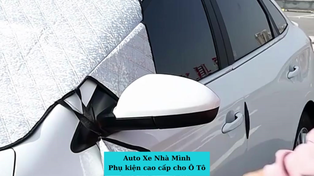 Bạt che kính lái ô tô Xe Nhà Mình, 4 lớp, chống thấm nước, chống nắng, chống nóng, ngăn tia UV hiệu quả, KT 100 x 147cm | BigBuy360 - bigbuy360.vn