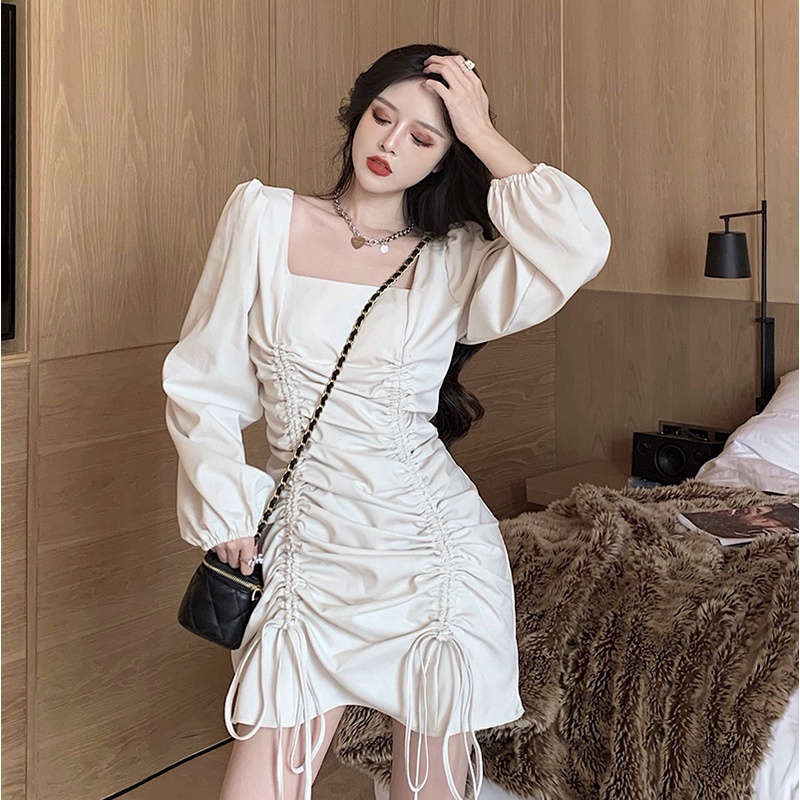 [MURIOKI] Đầm Chữ A Tay Dài Cổ Vuông Màu Trắng Đen Phối Dây Rút Phong Cách Hàn Quốc Quyến Rũ Cho Nữ