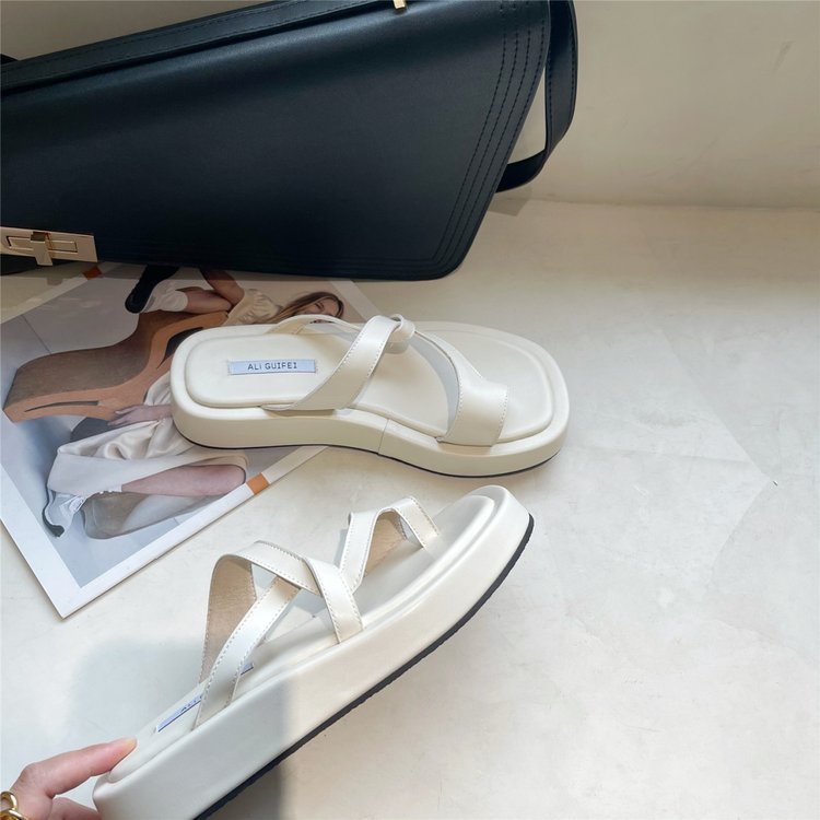 Dép đế bằng kiểu dáng thời trang phong cách ulzzang cá tính dành cho nữ- Dép 3p đế bánh mì màu xanh lá, đen, trắng