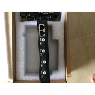 switch quang 4 cổng SC + 2 Cổng J45 - SWITCH CHIA 2 LAN 4 QUANG