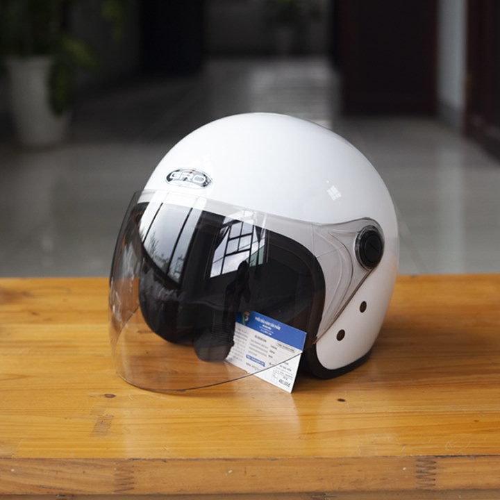 Nón bảo hiểm Nữ che mặt 3/4 Chính Hãng GRO : Thời trang - Trẻ trung - Phong cách - An Toàn