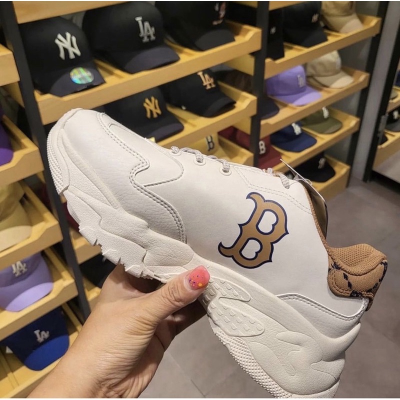 Giày chunky mono heel MLB ss22