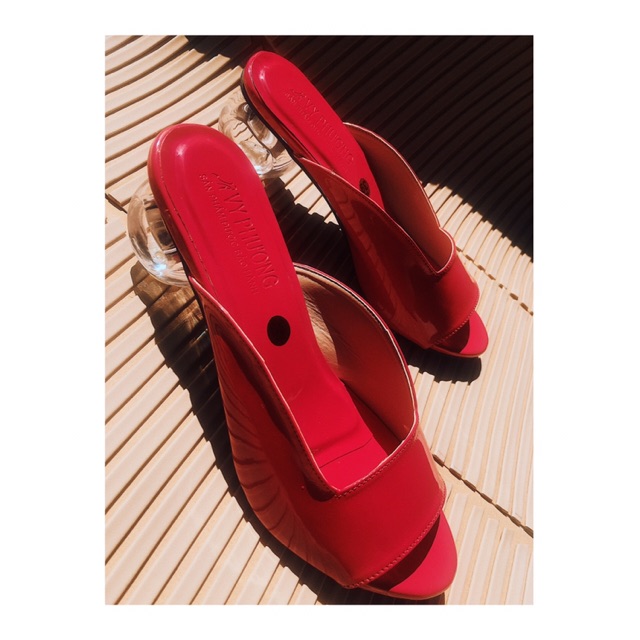 Giày gót trong Ảnh thật