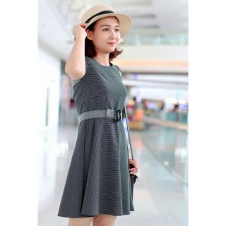 Đầm xòe chấm bi