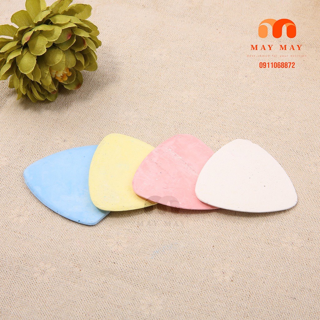 Phấn 4 màu hộp nhựa nhẹ - Phấn mềm mịn và bay màu khi gặp nước