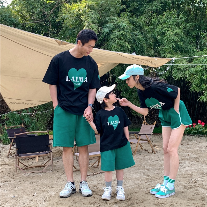 Áo Gia Đình Familylove - Mẫu Áo Đồng Phục Gia Đình Họa Tiết Hình Trái Tim Laima Paris Chất Liệu Cotton 100% Co Giãn