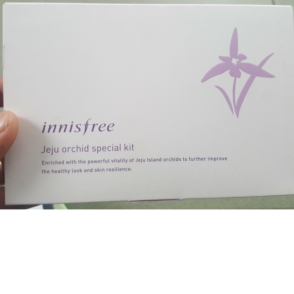 Bộ Dưỡng Trẻ Hóa Da Hoa Lan Tím Innisfree Orchid Special Kit