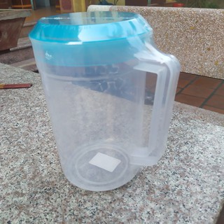 Ca nhựa đựng nước 2.5 lít