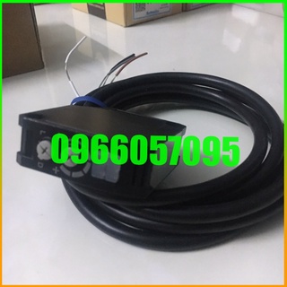 Cảm biến quang omron e3jk-rr12-c