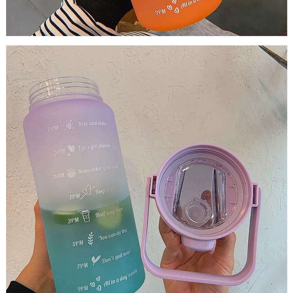 Bình đựng nước 2 Lít Cute chia vạch chia giờ nhắc nhở uống nước cho các bạn