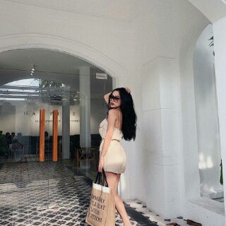 Jumpsuit ngắn hai dây bo eo