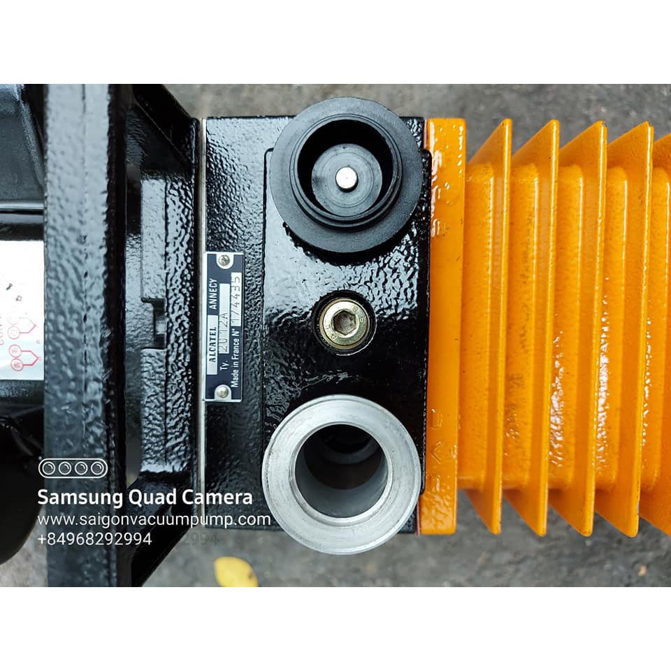 Bơm hút chân không ALCATEL ANNECY Model 2012A