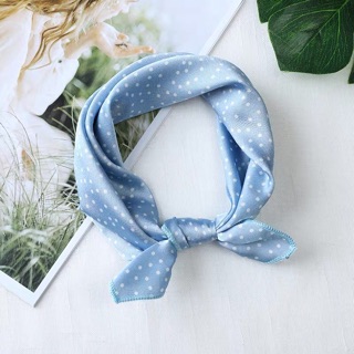 Khăn lụa vuông size 50x50cm chấm bi - Khanturban.vn