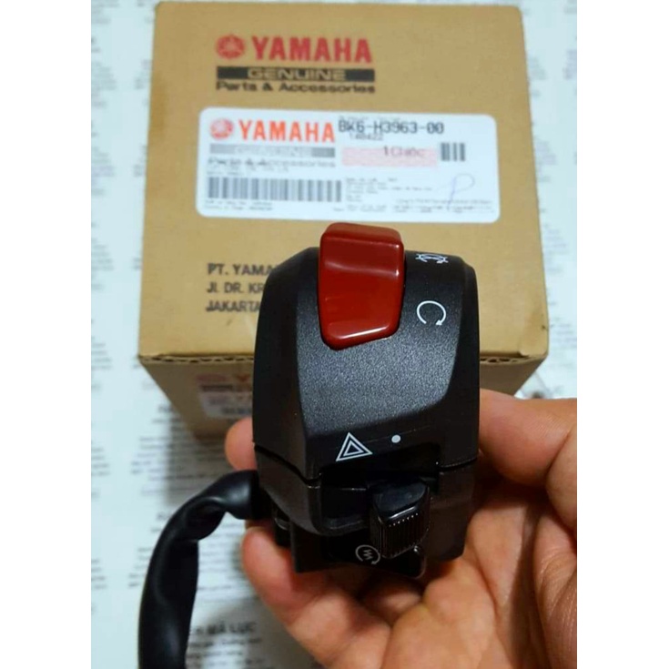 Cùm công tắc Yamaha R15v3 MT15 FZ155 chính hãng nhập khẩu Indonesia