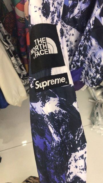 ÁO SUPREME X THE NORTH FACE 2017