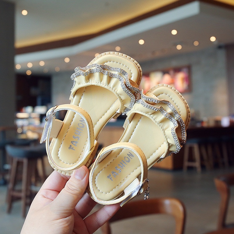 Giày sandal bé gái mã 699