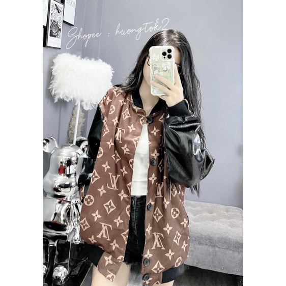 Áo Khoác Bomber L.V Kaki Nỉ Mềm Phối Tay Da Unisex