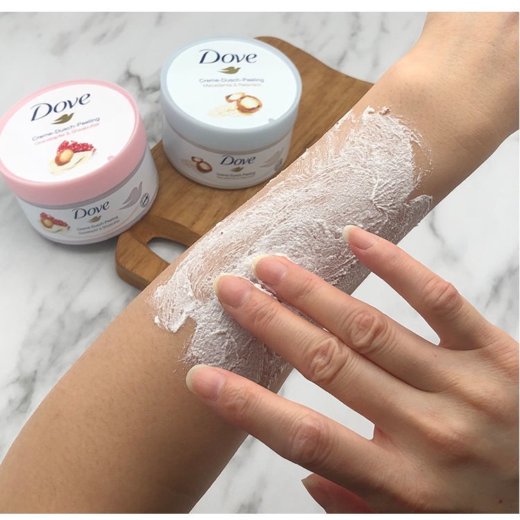 Kem Dove tẩy tế bào chết chiết xuất Macadamia / trái cây làm trắng và trẻ hóa 298g