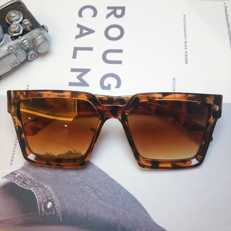 Kính mát phong cách Âu Mỹ 2020 sành điệu