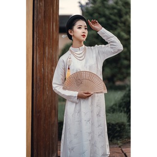 Chuỗi ngọc trai đeo cổ phục