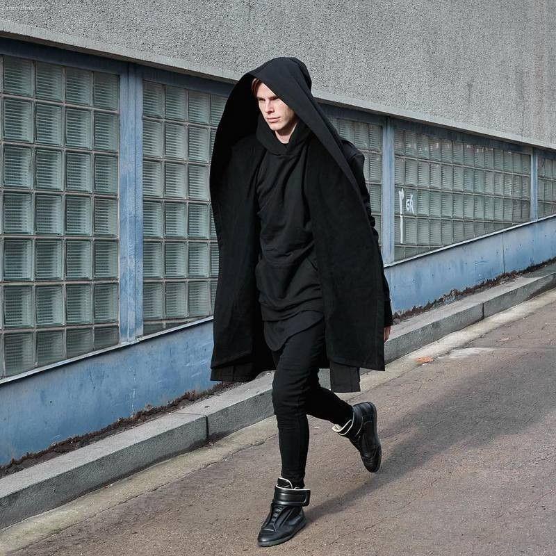 Áo khoác hoodie dáng rộng phong cách thời trang sát thủ cá tính cho cặp đôi