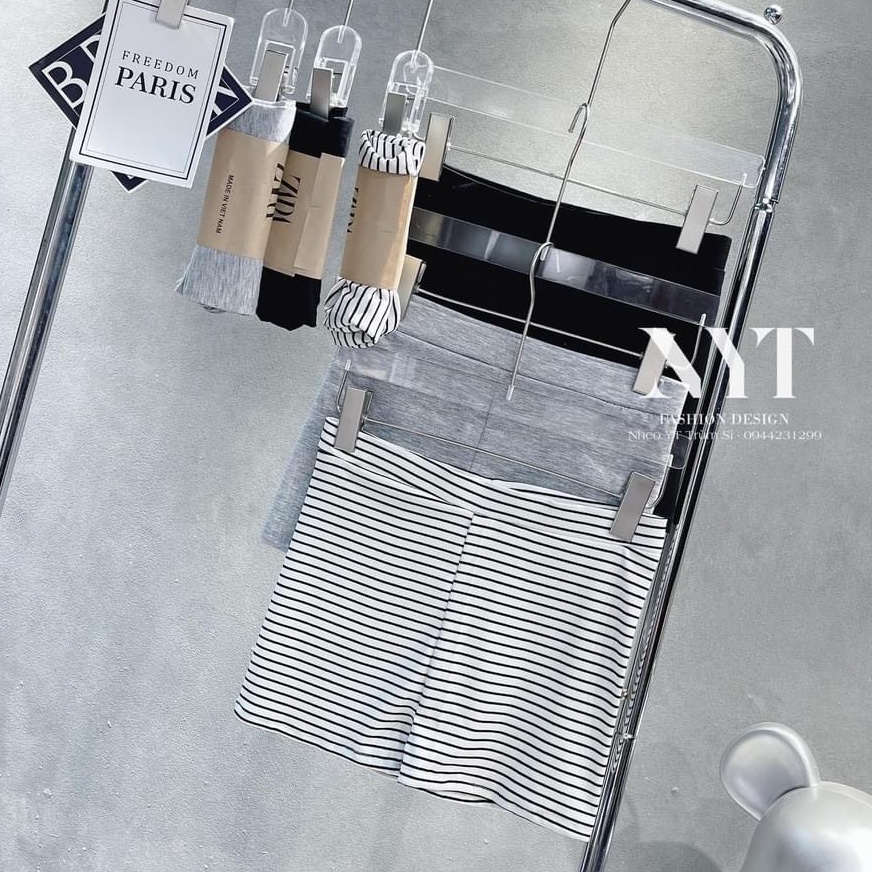 quần legging đùi nữ kẻ cuộn mặc nhà, quần sooc nữ thể thao mặc thoải mái | BigBuy360 - bigbuy360.vn