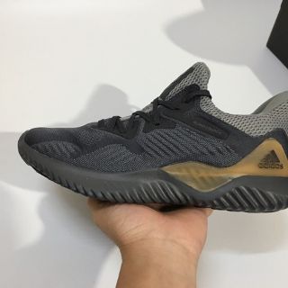 Giày thể thao Alphabounce
