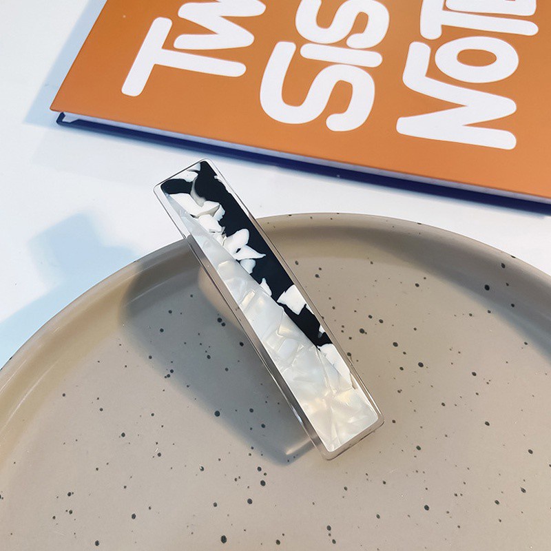 Kẹp tóc mỏ vịt màu sắc ngọt ngào xinh xắn dành cho nữ kích thước 9cm