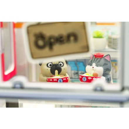 Đồ Chơi Nghệ Thuật pop mart popmart wu huang Và bazaar Màu Đen Hàng Ngày