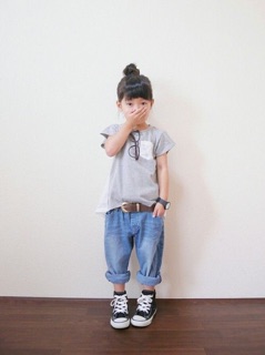 Giày converse cho bé màu đen và trắng