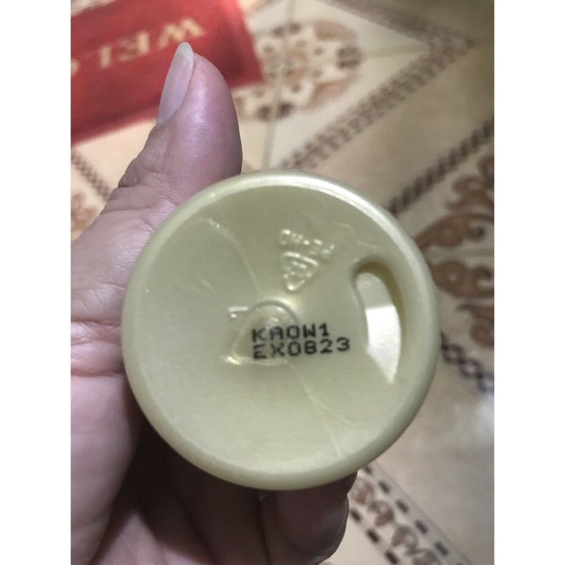 Lăn khử mùi gg nữ