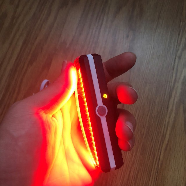 Đèn đuôi sau tín hiệu cảnh báo xe đạp cao cấp – DX05