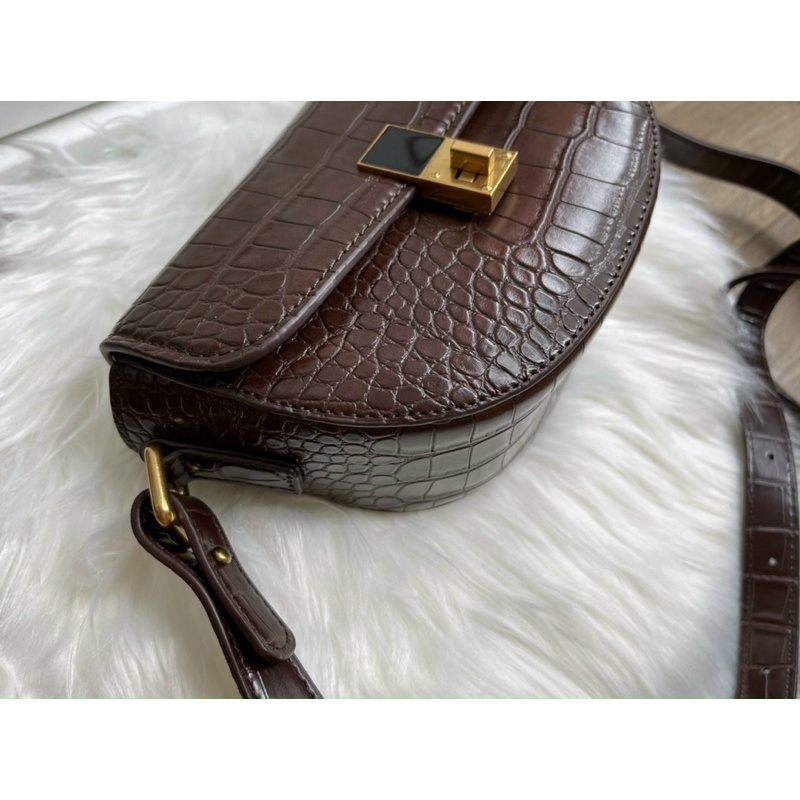 Màu nâu cà phê đẹp đỉnh luôn ạ ❤️ ❤️ TÚI U.RBAN REVIV.O