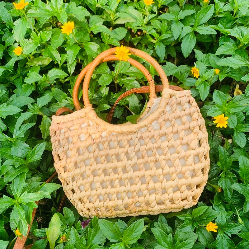 Túi cói túi lục bình quai cầm bằng mây cáo rất mộc kiểu dáng Vintage, đan thủ công bởi thợ Việt Nam