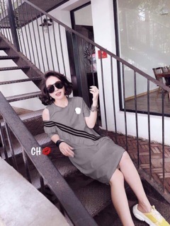 Váy viền sọc 3 màu dành cho nữ
