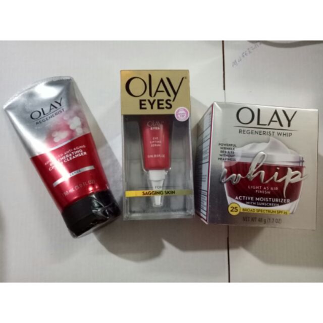 Bộ 3 món Olay Regenerist chống lão hóa cho khách