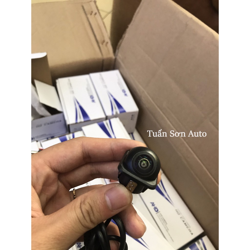 Camera cập lề ô tô AHD mũ rơm có thang chia vạch thông minh | BigBuy360 - bigbuy360.vn