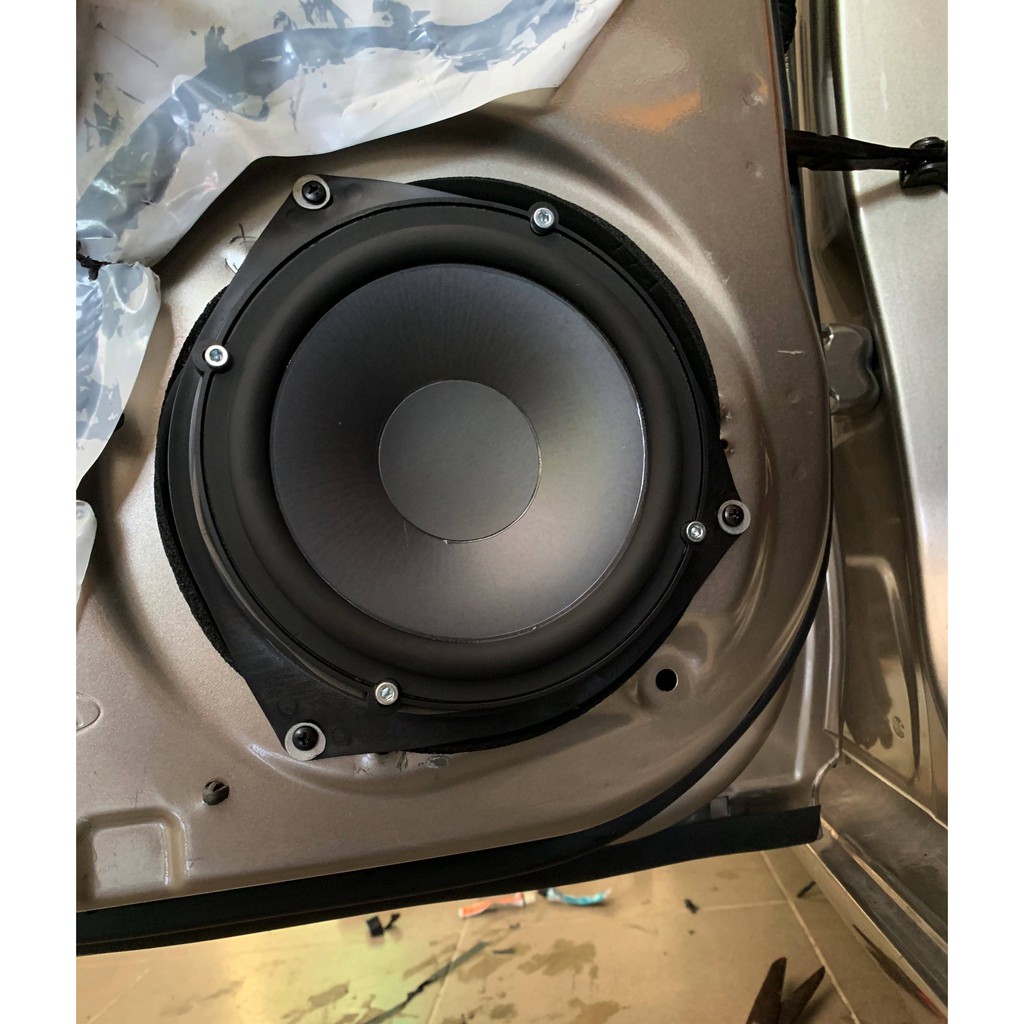 Loa cánh ô tô JBL GTO 609C có kèm bộ phân tần và loa treble - công suất tối đa 270W, bảo hành 12 tháng