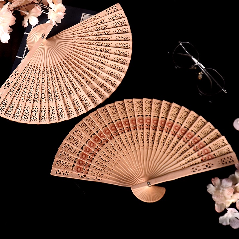 Quạt cổ trang gỗ thơm không màu ( làm oản, tháp)