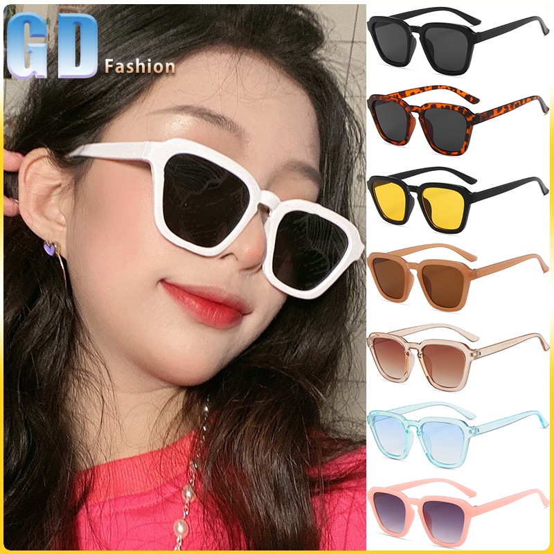 Mắt kính khung vuông thời trang cá tính màu trà sữa phong cách Châu Âu sành điệu