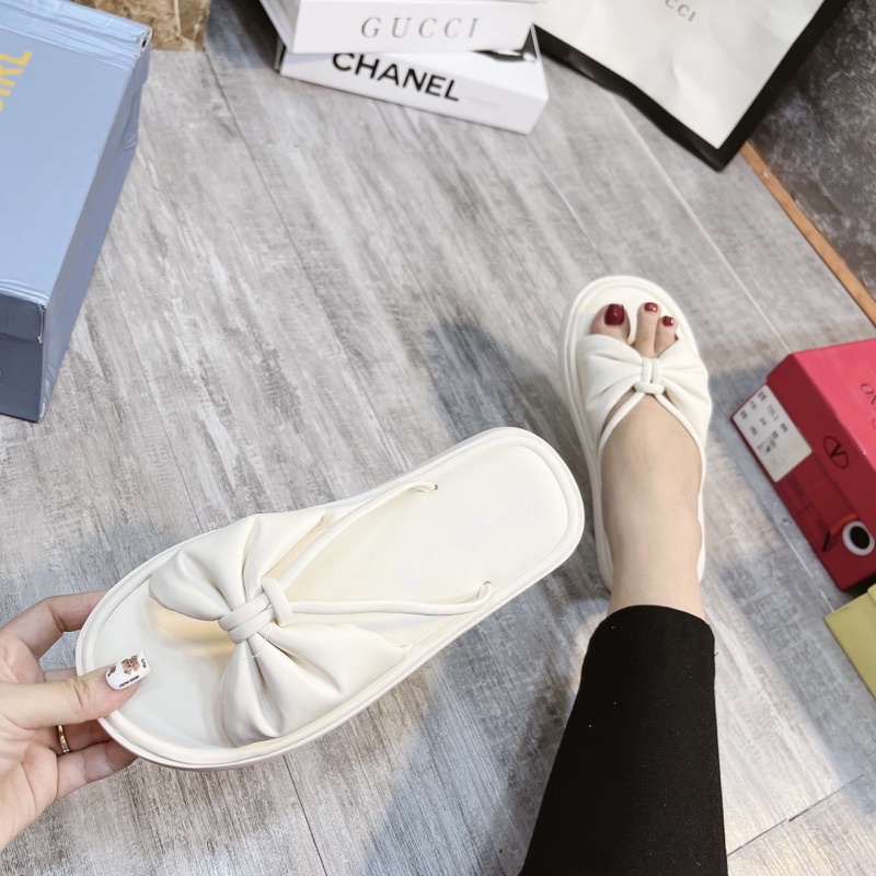 Lê nơ handg chuẩn quảng châu full box. chất da mềm êm như bún ý ạ #310 full box full size : 35-39