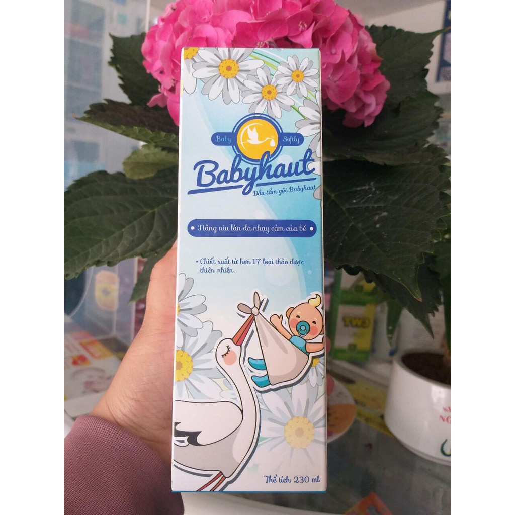 Sữa tắm cho bé thảo dược Babyhaut 230ml