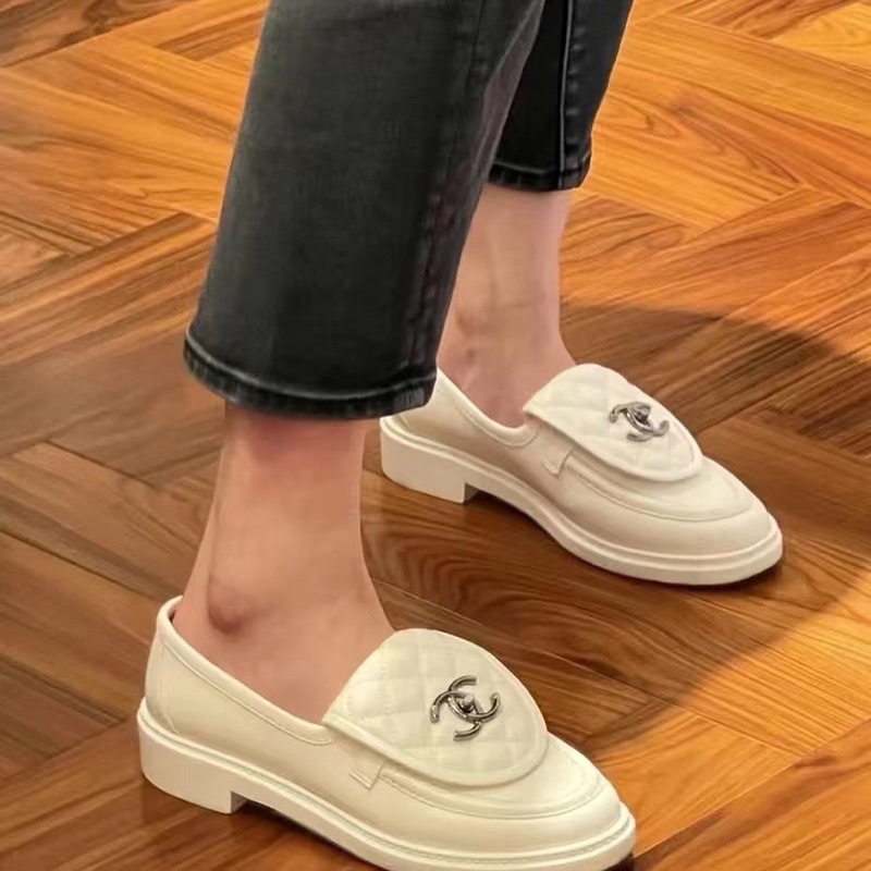 Loafer CN hai màu trắng/đen siêu hot  - order