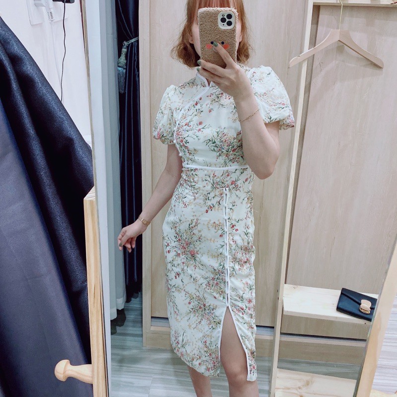 SƯỜN XÁM HOA [ ảnh chụp thật ] Nền hoa trắng thêu rất đẹp , form lên dáng chuẩn , có lót dày dặn luôn nhé | BigBuy360 - bigbuy360.vn