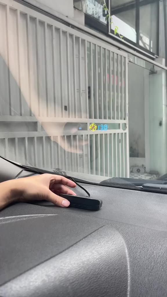 Bộ Hiển Thị Tốc Độ Kính Lái Ô tô HUD RADAR Và Cảnh Báo Tốc Độ, Cam Phạt Nguội, Thiết Bị Cắm Cổng OBD HUB, USB - HUBRADAR | BigBuy360 - bigbuy360.vn