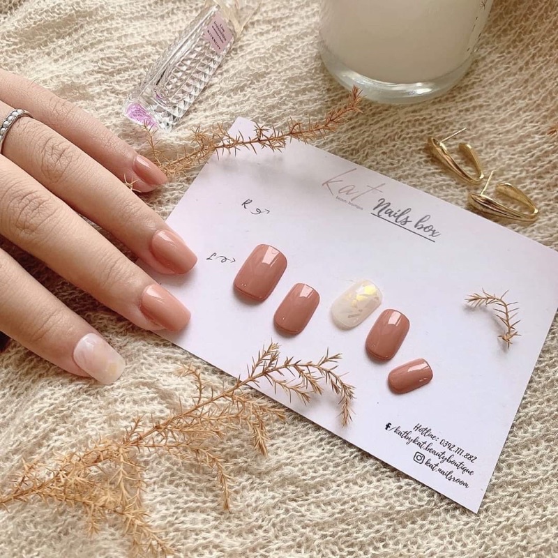 IN THEO YÊU CẦU Tag NHÃN MÁC phụ kiện nail giả