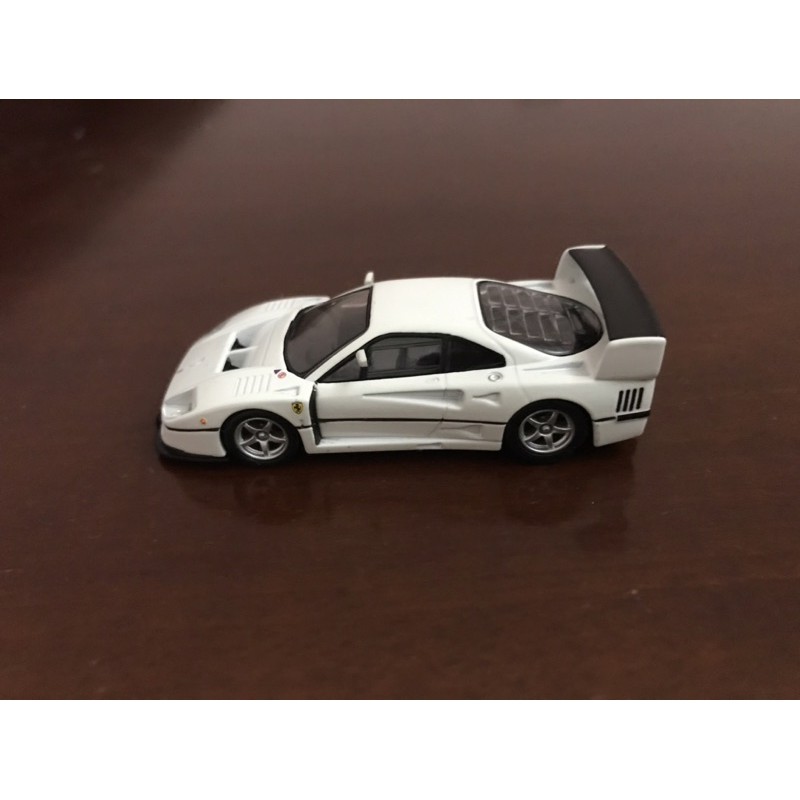 Xe kyosho 1/64 ferrari f40 gte.