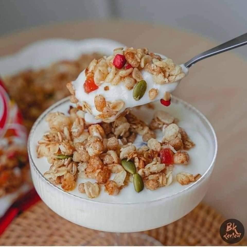Ngũ cốc Calbee Giảm Cân Ăn Kiêng Nhật Bản mix hoa quả trái cây sữa chua