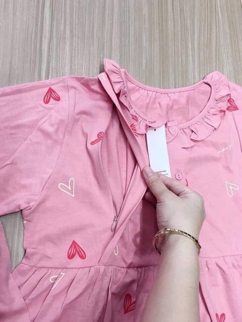 Bộ bầu dài và cho con bú khoá ti Tim mới nhất