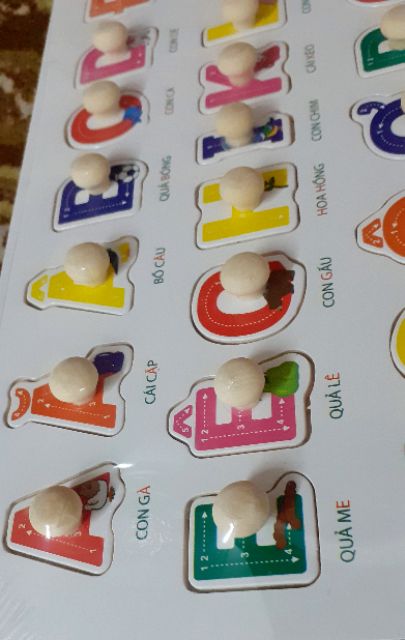 Bảng núm gỗ chữ cái tiếng việt cho bé